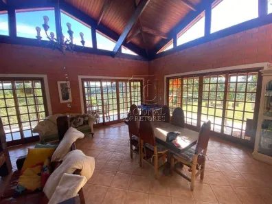 Fazenda/Sítio com 8 Quartos à venda, 1300m² no Centro, Juquitiba