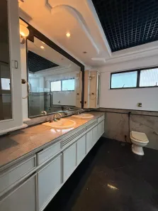 Apartamento com 4 Quartos para alugar, 409m² no Batista Campos, Belém