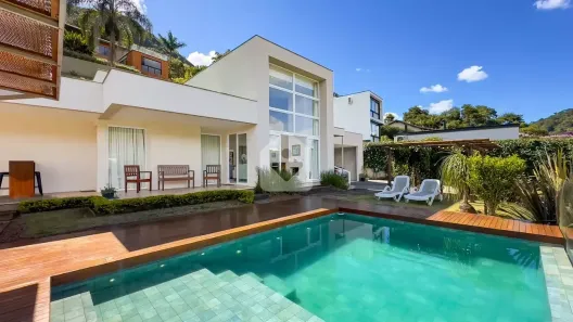 Casa com 4 Quartos para venda ou aluguel, 400m² no Bonsucesso, Petrópolis