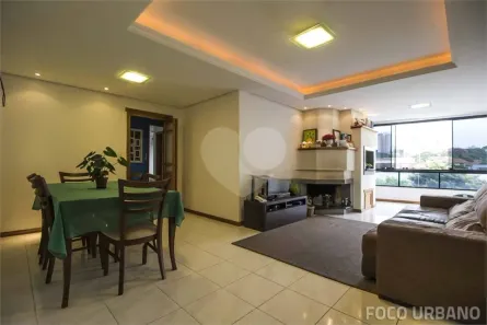 Apartamento com 3 Quartos à venda, 106m² no Passo da Areia, Porto Alegre
