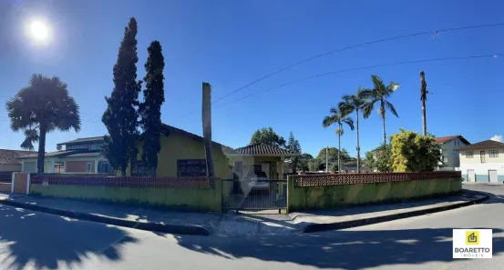 Casa com 7 Quartos à venda, 202m² no Fátima, Joinville