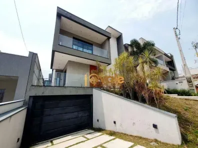 Casa de Condomínio com 3 Quartos à venda, 270m² no Condomínio Residencial Fogaça, Jacareí