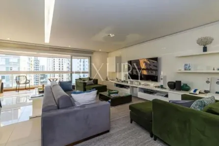 Apartamento com 3 Quartos à venda, 210m² no Moema, São Paulo