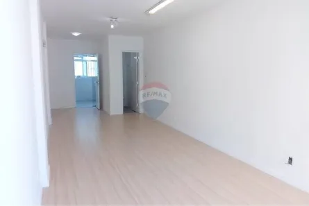 Sala Comercial para alugar, 45m² no Centro, Juiz de Fora