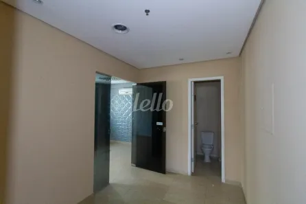 Sala Comercial para alugar, 84m² no Várzea da Barra Funda, São Paulo