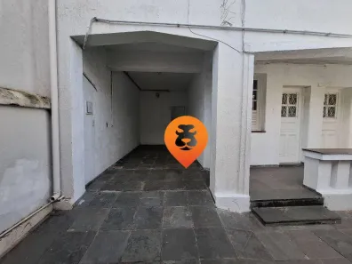 Casa com 3 Quartos para alugar, 270m² no Floresta, Belo Horizonte