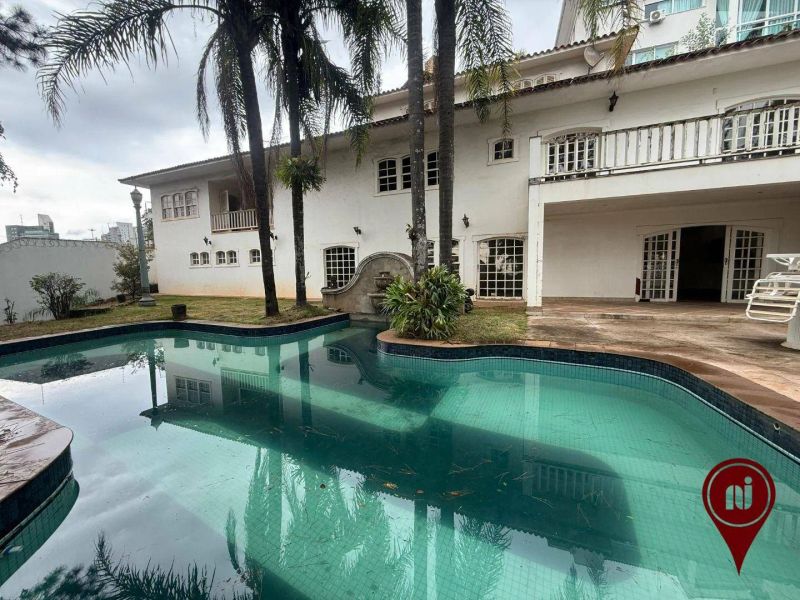 Casa com 6 quartos — Santa Lúcia, Belo Horizonte