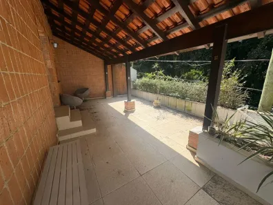 Sobrado com 3 Quartos para alugar, 180m² no Jardim Olympia, São Paulo