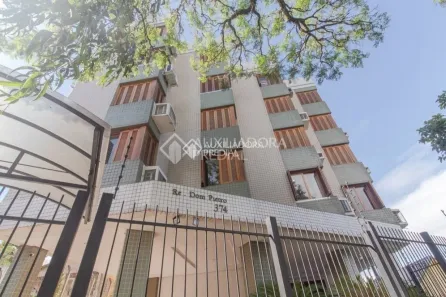 Apartamento com 2 Quartos para alugar, 74m² no Teresópolis, Porto Alegre