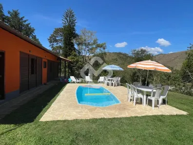 Fazenda/Sítio com 6 Quartos à venda, 10000m² no Campo Limpo, Teresópolis