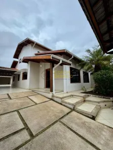 Sobrado com 4 Quartos à venda, 304m² no Parque São Domingos, Pindamonhangaba