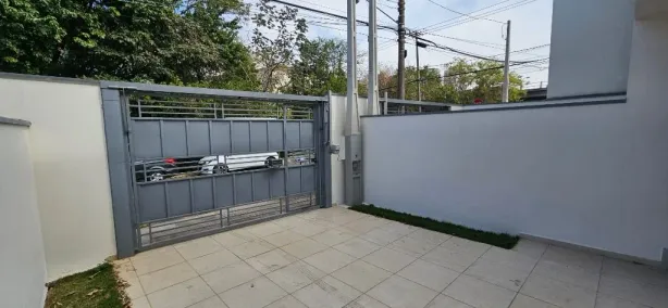 Casa com 2 Quartos para alugar, 60m² no Vila Aurocan, Campinas