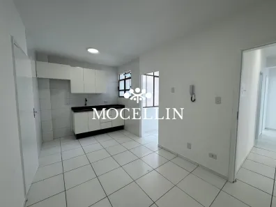 Apartamento com 3 Quartos para alugar, 76m² no Água Verde, Curitiba