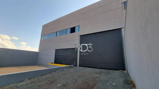 Galpão/Depósito/Armazém para venda ou aluguel, 800m² no Jardim Rosicler, Londrina