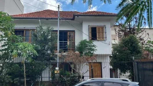 Casa com 4 Quartos à venda, 215m² no Santo Antônio, Porto Alegre
