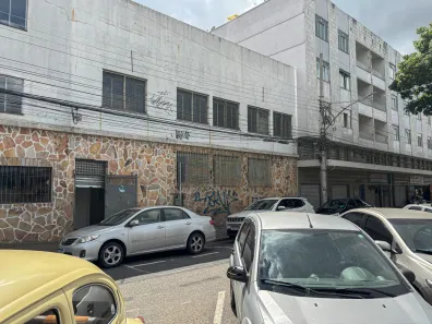 Galpão/Depósito/Armazém para alugar, 562m² no Centro, Juiz de Fora