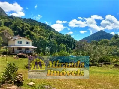 Casa com 4 Quartos à venda, 160m² no Limoeiro, Guapimirim