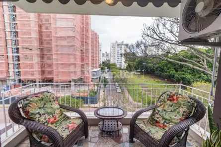 Apartamento com 3 Quartos à venda, 139m² no Jardim Lindóia, Porto Alegre