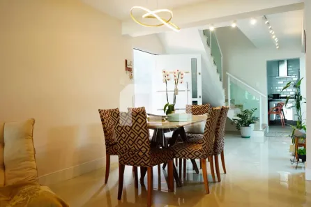 Casa com 3 Quartos à venda, 226m² no Vila Carrão, São Paulo