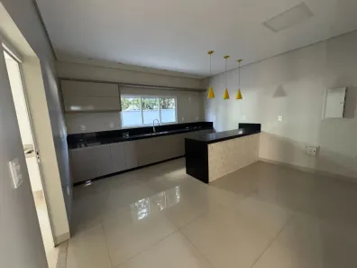 Casa com 3 Quartos à venda, 245m² no Nova Uberlândia, Uberlândia