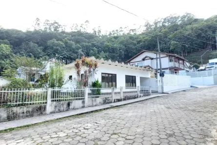 Casa com 3 Quartos à venda, 120m² no Nova Brasília, Brusque