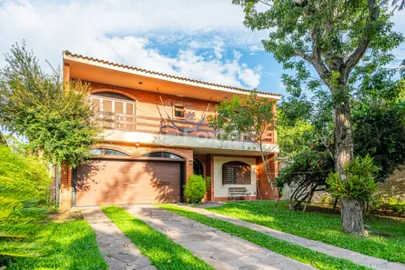Casa com 5 Quartos à venda, 300m² no Guarujá, Porto Alegre