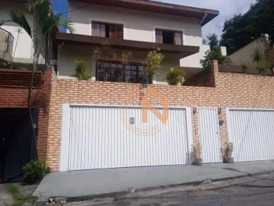 Casa com 3 Quartos à venda, 200m² no Jardim das Bandeiras, São Paulo