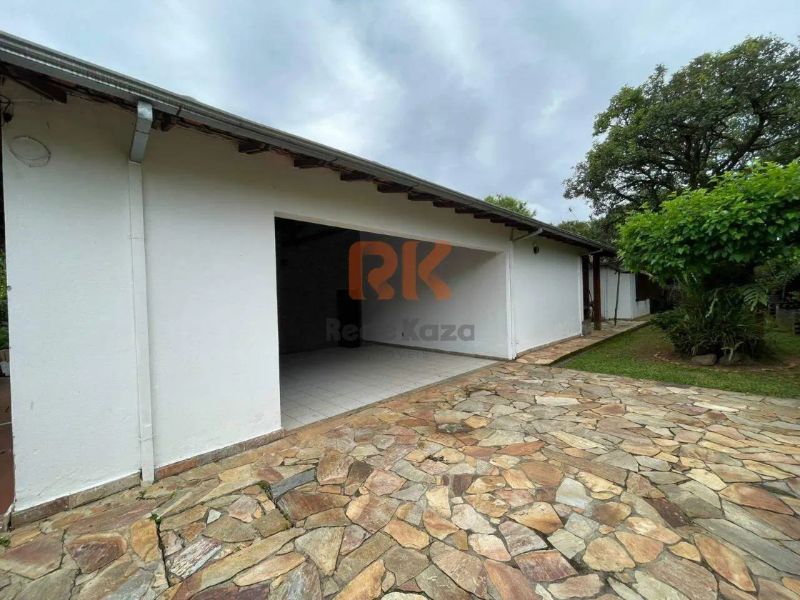 Casa com 3 quartos — Bandeirantes (Pampulha), Belo Horizonte