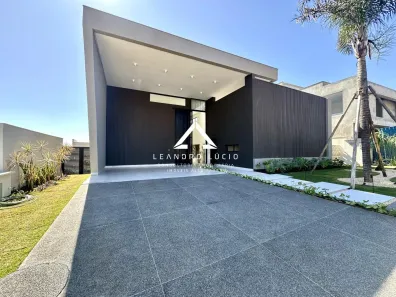 Casa de Condomínio com 4 Quartos à venda, 330m² no Parque Cidade, Goiânia