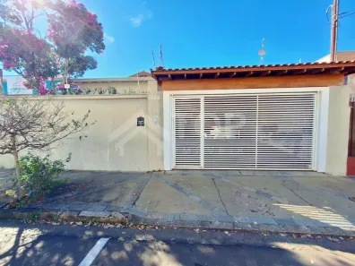 Casa com 3 Quartos para alugar, 250m² no Centro, São Carlos