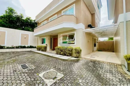 Casa de Condomínio com 3 Quartos à venda, 240m² no São Francisco, Niterói