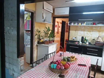 Sobrado com 4 Quartos à venda, 180m² no Jardim Helga, São Paulo