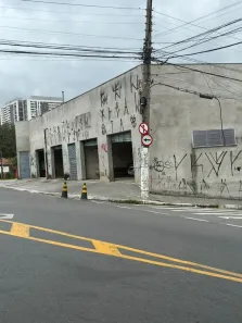 Galpão/Depósito/Armazém com 12 Quartos à venda, 618m² no São João Clímaco, São Paulo