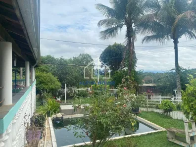 Fazenda/Sítio com 3 Quartos à venda, 407m² no Goiabal, Pindamonhangaba