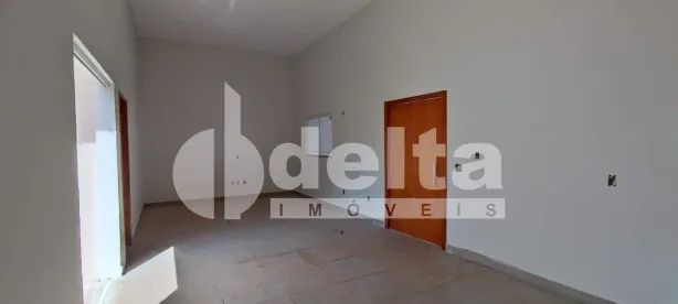 Casa com 2 Quartos à venda, 120m² no Laranjeiras, Uberlândia