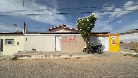 Casa com 3 Quartos à venda, 208m² no Alto do Sumaré, Mossoró