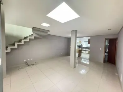 Sobrado com 4 Quartos para alugar, 235m² no Nova Petrópolis, São Bernardo do Campo
