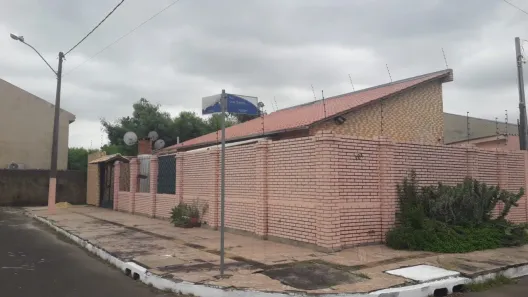 Casa com 2 Quartos à venda, 120m² no Harmonia, Canoas