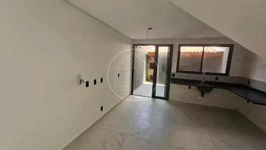 Sobrado com 3 Quartos à venda, 170m² no Vila Romano, São Paulo