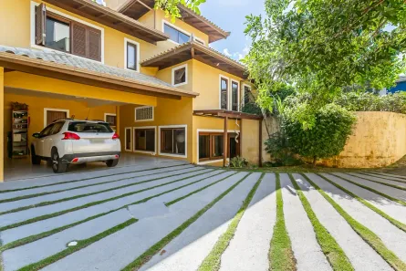 Casa de Condomínio com 4 Quartos à venda, 400m² no Rio Tavares, Florianópolis