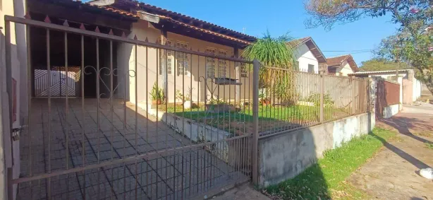 Casa com 3 Quartos à venda, 210m² no Carnascialli, Londrina
