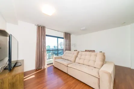 Apartamento com 2 Quartos para alugar, 65m² no Centro, Curitiba