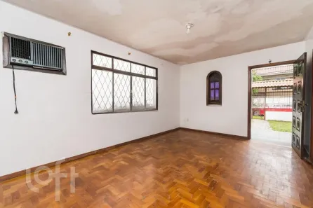 Casa com 3 Quartos à venda, 240m² no Nonoai, Porto Alegre