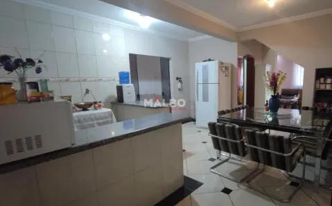 Sobrado com 4 Quartos à venda, 243m² no Morada do Sol, Americana
