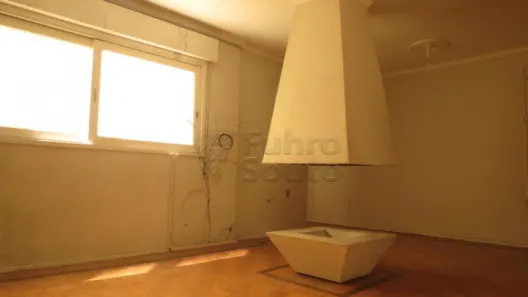 Prédio Comercial à venda, 135m² no Centro, Pelotas