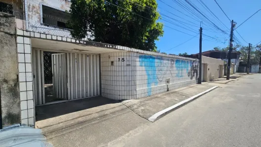 Casa com 4 Quartos à venda, 274m² no Conjunto Ceará II, Fortaleza