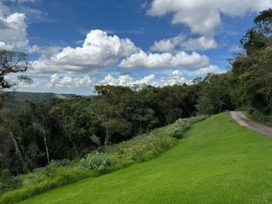 Lote/Terreno à venda, 1094m² no Alto do Capivari, Campos do Jordão