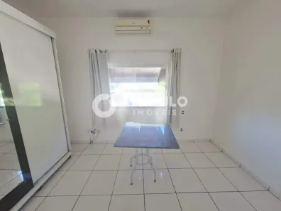 Apartamento com 1 Quarto para alugar, 35m² no Daniel Fonseca, Uberlândia