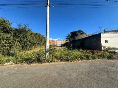 Lote/Terreno à venda, 420m² no Ibituruna, Montes Claros