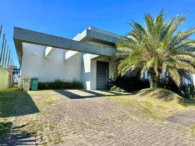 Casa de Condomínio com 4 Quartos à venda, 200m² no Navegantes, Capão da Canoa